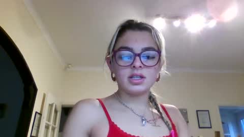 Snapshot of baby_girls2224 chatting on 02.03.26 baby_girls2224 online show from 02.03.26