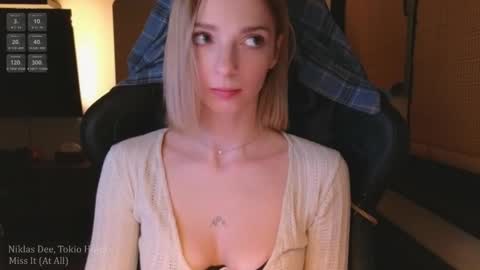 baby gopn1k online show from 12.19.25