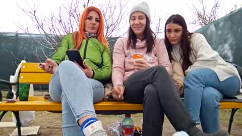 Snapshot of baby_inna chatting on 01.11.25 Inna online show from 01.11.25