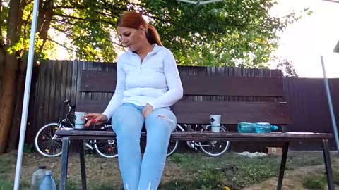 Snapshot of baby_inna chatting on 09.22.25 Inna online show from 09.22.25