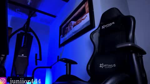 Junior       Independent Model online show from 12.20.25