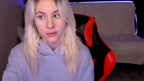 baby_kitte online show from 12.09.24