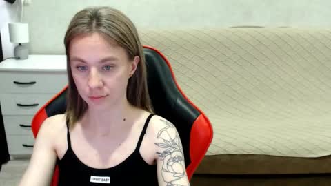 baby_kitte online show from 10.11.25