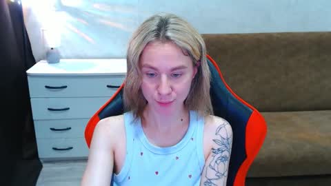 baby_kitte online show from 11.02.25