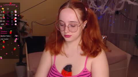 Snapshot of baby_little_fox chatting on 10.23.25 baby_little_fox online show from 10.23.25