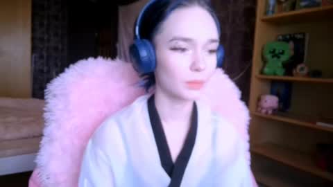 Snapshot of baby_onface chatting on 05.10.26 Alice online show from 05.10.26