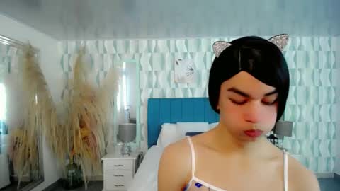 KENDALL online show from 09.29.25