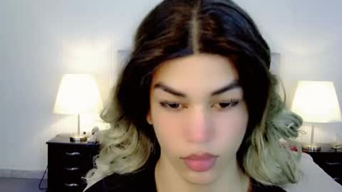 KENDALL online show from 10.14.25