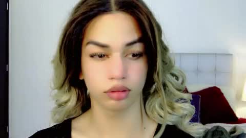 KENDALL online show from 10.15.25