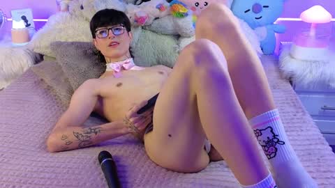 Snapshot of baby_xian chatting on 12.03.24  Dani  online show from 12.03.24