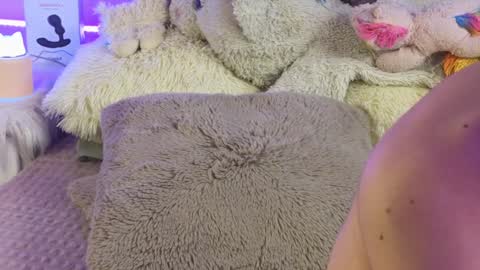 Snapshot of baby_xian chatting on 12.31.24  Dani  online show from 12.31.24