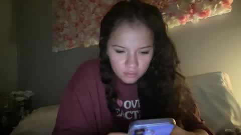 Snapshot of babyaves chatting on 05.18.26 babyaves online show from 05.18.26
