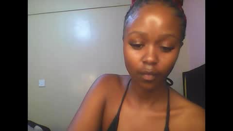 Snapshot of babybrown20 chatting on 06.08.26 babybrown online show from 06.08.26