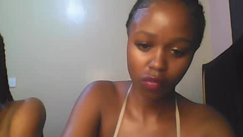 Snapshot of babybrown20 chatting on 06.27.26 babybrown online show from 06.27.26