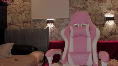 Snapshot of babycam7 chatting on 01.24.25 Babycam online show from 01.24.25