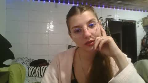 babydemon6 online show from 09.26.25