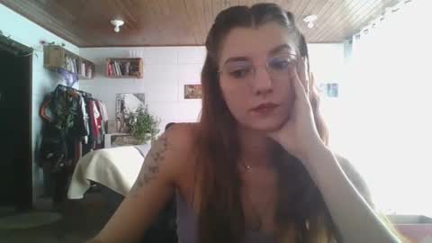 babydemon6 online show from 10.17.25