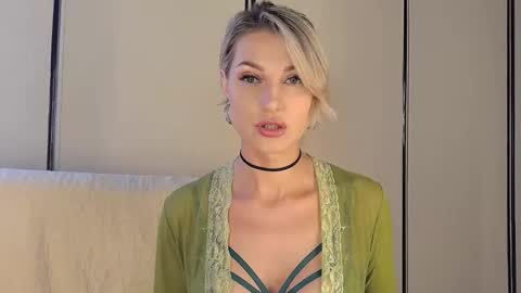 Kate online show from 09.26.25