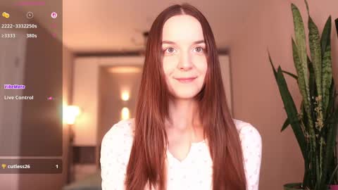 Snapshot of babyfawnn chatting on 04.10.26 Kira online show from 04.10.26