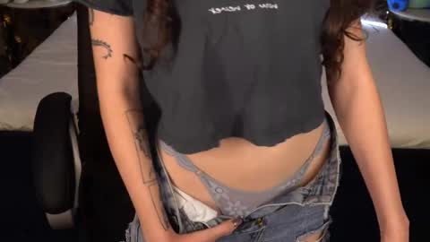 Sasha online show from 10.27.25