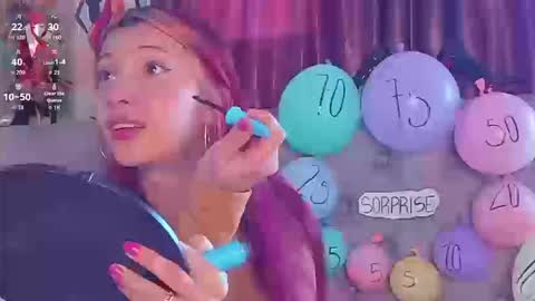 Snapshot of babylissie chatting on 09.12.25 babylissie online show from 09.12.25