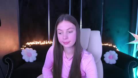 Snapshot of babylumii chatting on 04.29.26 Lady Vi online show from 04.29.26