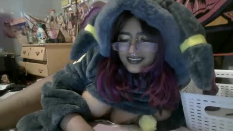Snapshot of babymelodyx0x chatting on 06.18.26 Melody 3 online show from 06.18.26