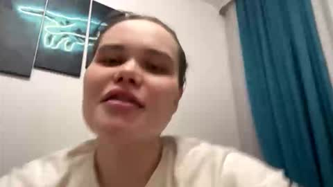 babymeow17 online show from 10.05.25