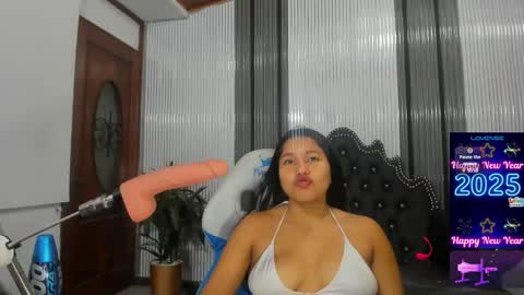 Snapshot of babyschoolgiirl chatting on 02.25.26 Xime Lions online show from 02.25.26