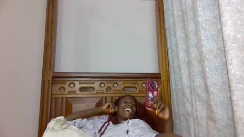 babytylerr online show from 10.02.25