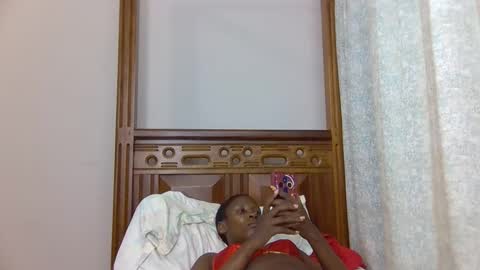 babytylerr online show from 10.22.25