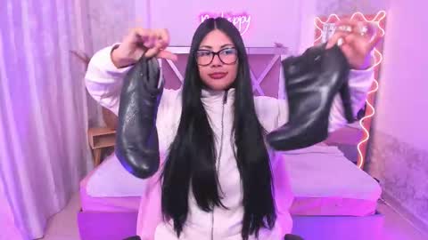 Snapshot of babyvenu_tay chatting on 01.10.26 VENU online show from 01.10.26