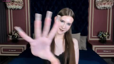 Gloria online show from 10.15.25