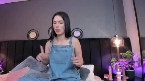 Snapshot of bad__girll_ chatting on 05.31.26 bad__girll_ online show from 05.31.26