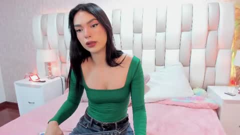 Snapshot of bad__girll_ chatting on 06.24.26 bad__girll_ online show from 06.24.26