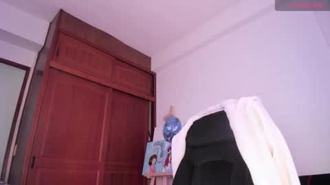 Snapshot of bad_cherry chatting on 10.13.25 Bratty Lanita - independent online show from 10.13.25