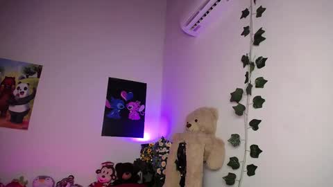 Angeles online show from 03.03.25