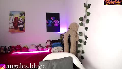 Angeles online show from 03.03.25