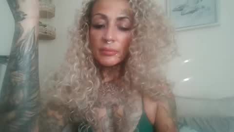 badass894054 online show from 01.16.26