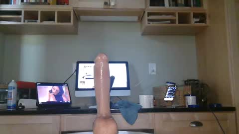 Snapshot of baddaddy1304 chatting on 06.10.26 baddaddy1304 online show from 06.10.26