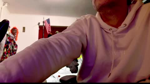 Snapshot of baddaddy215 chatting on 01.08.25 baddaddy215 online show from 01.08.25