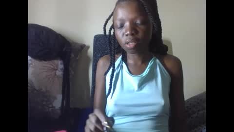 Snapshot of baddie_floxxy chatting on 05.21.26 baddie_floxxy online show from 05.21.26