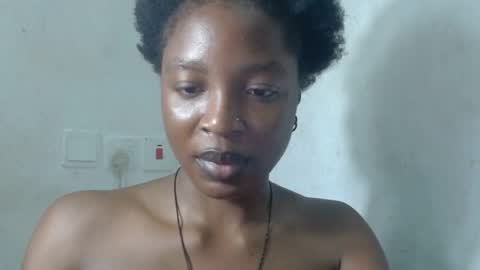 Snapshot of baddiebitchx chatting on 06.17.26 baddiebitchx online show from 06.17.26