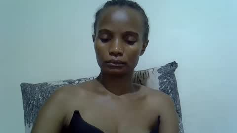 Snapshot of badgul_1 chatting on 10.04.25 Princess Jojo online show from 10.04.25