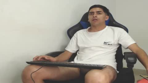 Snapshot of badjuanhot chatting on 01.07.25 Juan Help us reach 100 likes online show from 01.07.25