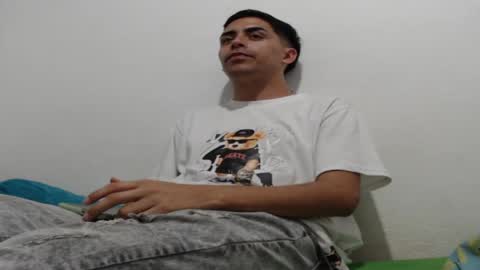 Snapshot of badjuanhot chatting on 01.08.25 Juan Help us reach 100 likes online show from 01.08.25