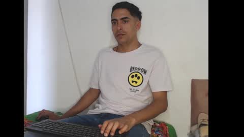 Snapshot of badjuanhot chatting on 01.13.25 Juan Help us reach 100 likes online show from 01.13.25