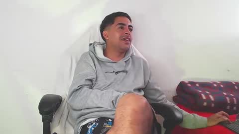 Snapshot of badjuanhot chatting on 01.30.25 Juan Help us reach 100 likes online show from 01.30.25