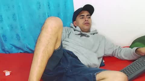 Snapshot of badjuanhot chatting on 02.09.25 Juan Help us reach 100 likes online show from 02.09.25