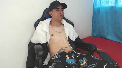 Snapshot of badjuanhot chatting on 03.09.25 Juan Help us reach 100 likes online show from 03.09.25